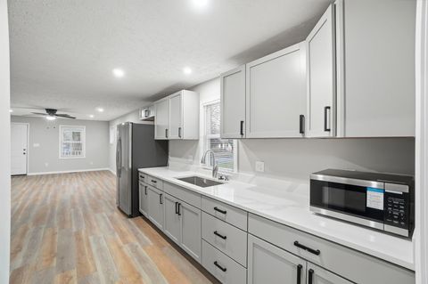 Tiny photo for 941 Leland Avenue, Dayton, OH 45402 (MLS # 225045434)