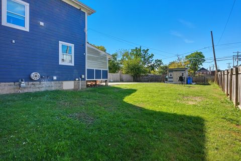 Tiny photo for 27 S Oakley Avenue, Columbus, OH 43204 (MLS # 225039626)