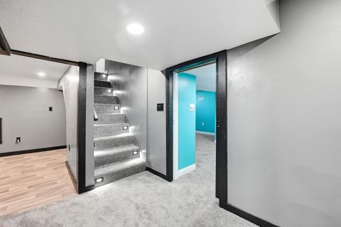 Tiny photo for 27 S Oakley Avenue, Columbus, OH 43204 (MLS # 225039626)