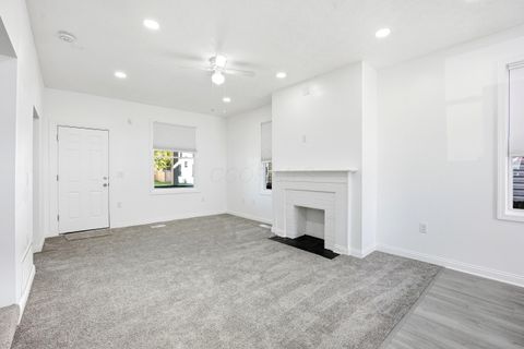 Tiny photo for 27 S Oakley Avenue, Columbus, OH 43204 (MLS # 225039626)