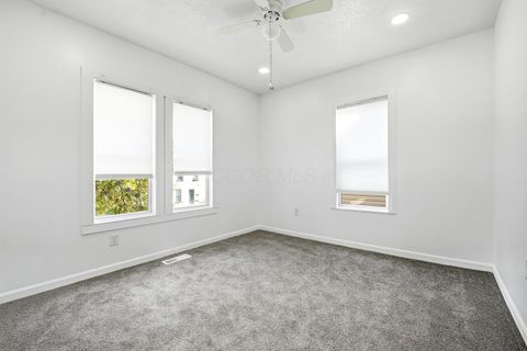 Tiny photo for 27 S Oakley Avenue, Columbus, OH 43204 (MLS # 225039626)