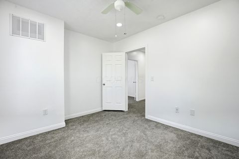 Tiny photo for 27 S Oakley Avenue, Columbus, OH 43204 (MLS # 225039626)