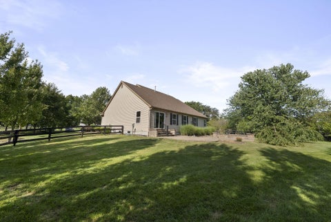 Tiny photo for 20 Madison Court, Delaware, OH 43015 (MLS # 226036170)