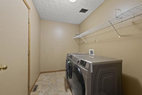 Tiny photo for 20 Madison Court, Delaware, OH 43015 (MLS # 226036170)