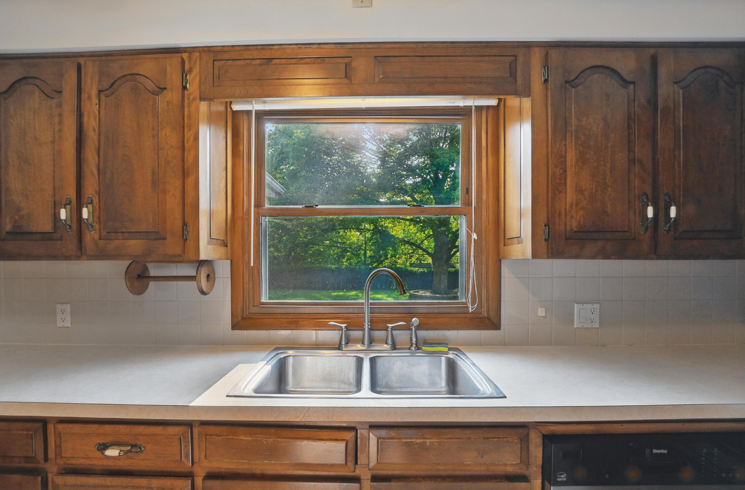1141 Monterey Drive, Mansfield, Ohio image 7