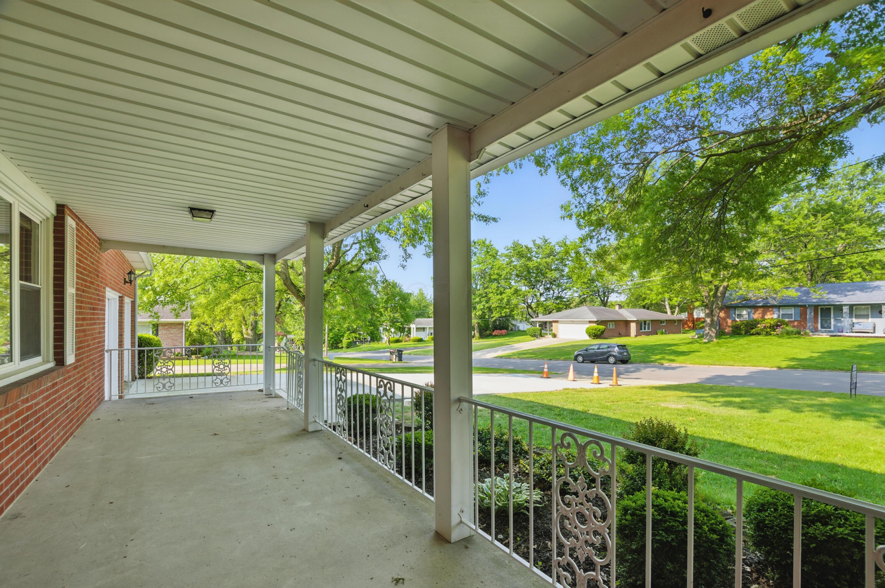 1141 Monterey Drive, Mansfield, Ohio image 2