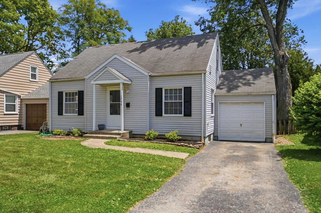 Photo of 1754 Kenny Road, Columbus, OH 43212 (MLS # 226023037)
