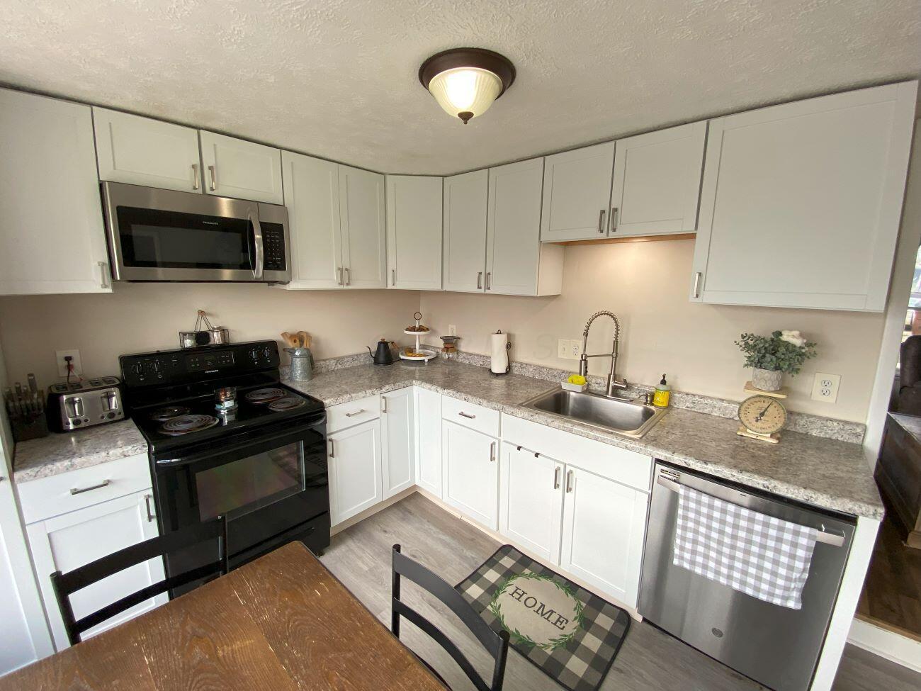 238 N Dean Street, West Mansfield, Ohio image 11