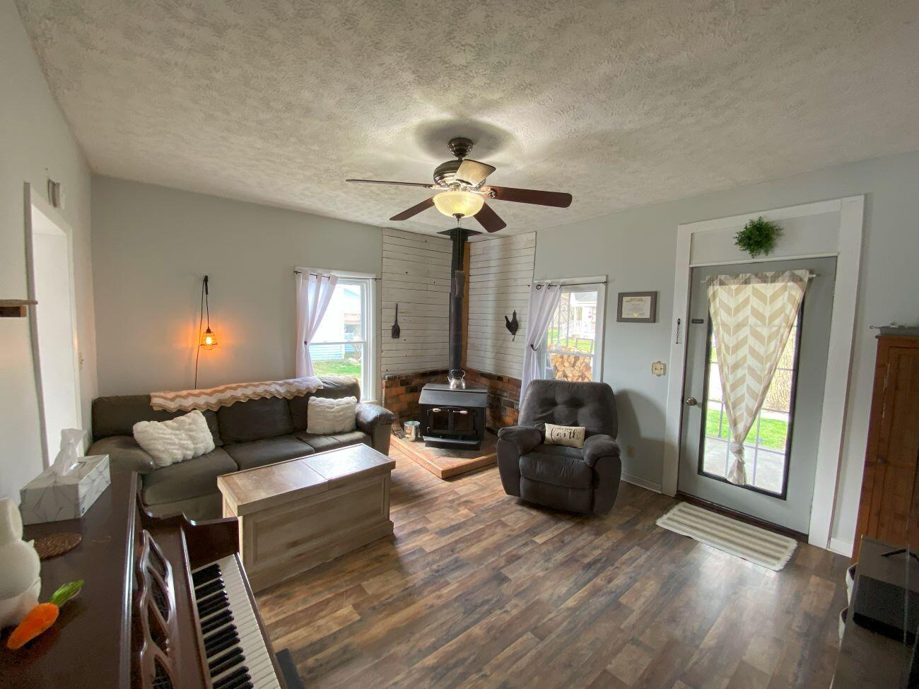 238 N Dean Street, West Mansfield, Ohio image 4