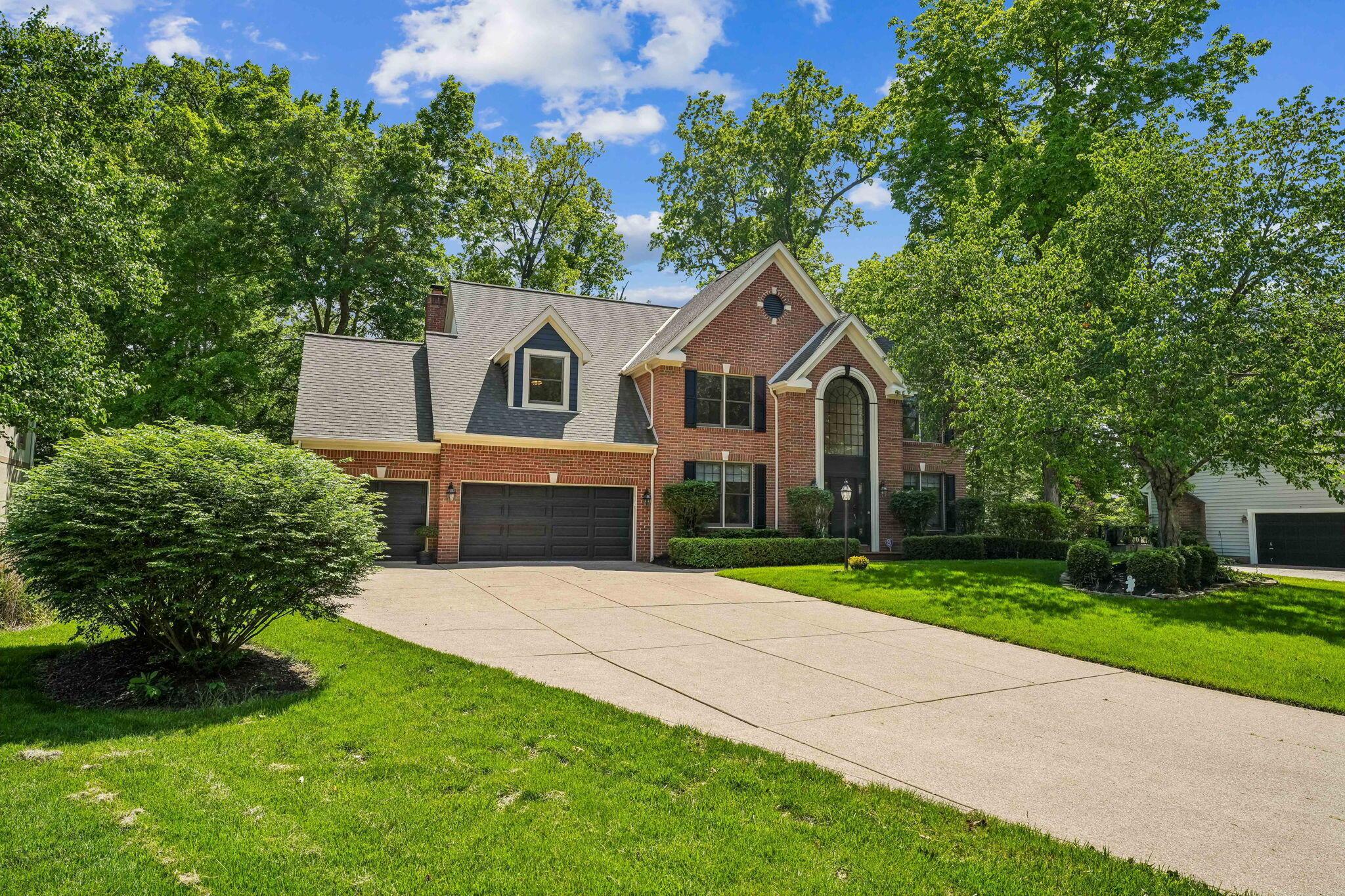 1229 Whispering Meadow Court, New Albany, Ohio image 2
