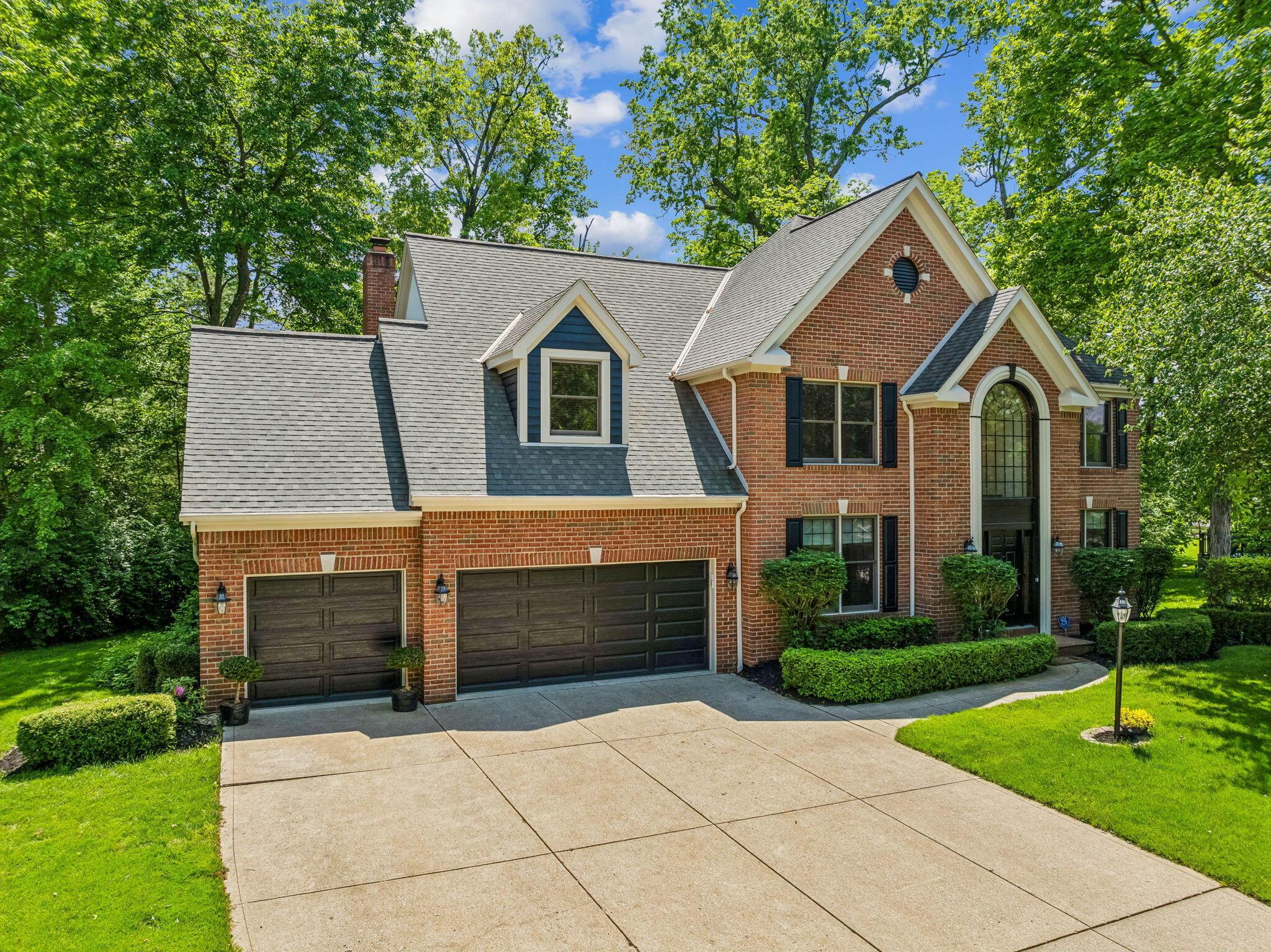 1229 Whispering Meadow Court, New Albany, Ohio image 1