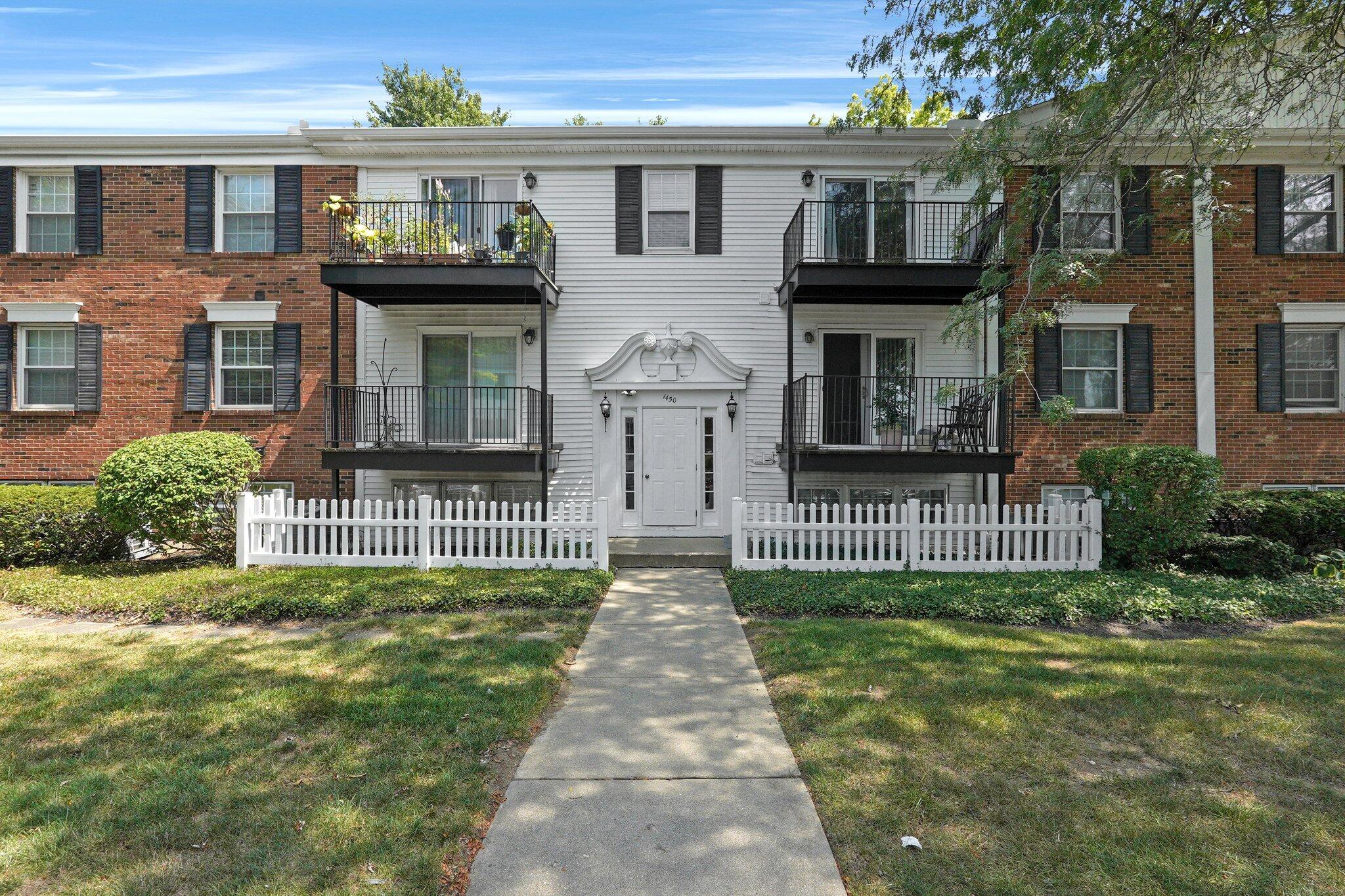 View Columbus, OH 43235 condo