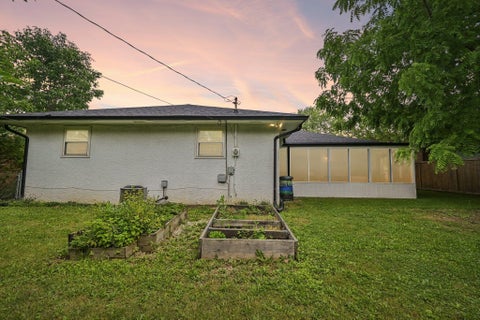 Tiny photo for 1479 Cottonwood Drive, Columbus, OH 43229 (MLS # 226021648)