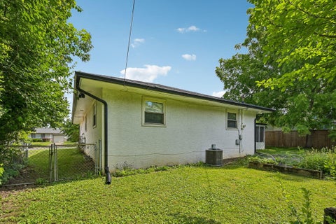 Tiny photo for 1479 Cottonwood Drive, Columbus, OH 43229 (MLS # 226021648)