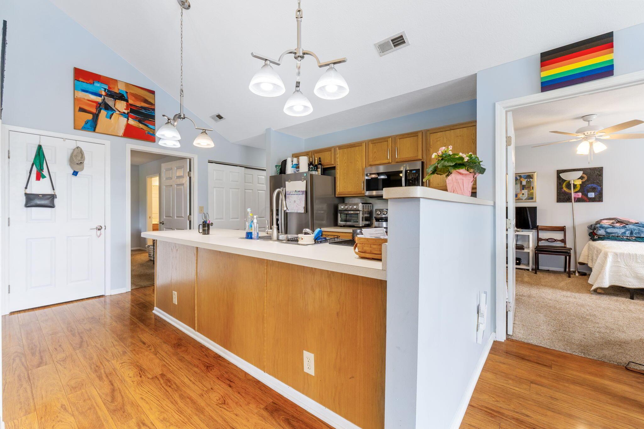 4075 Chennin Drive, Columbus, Ohio image 20