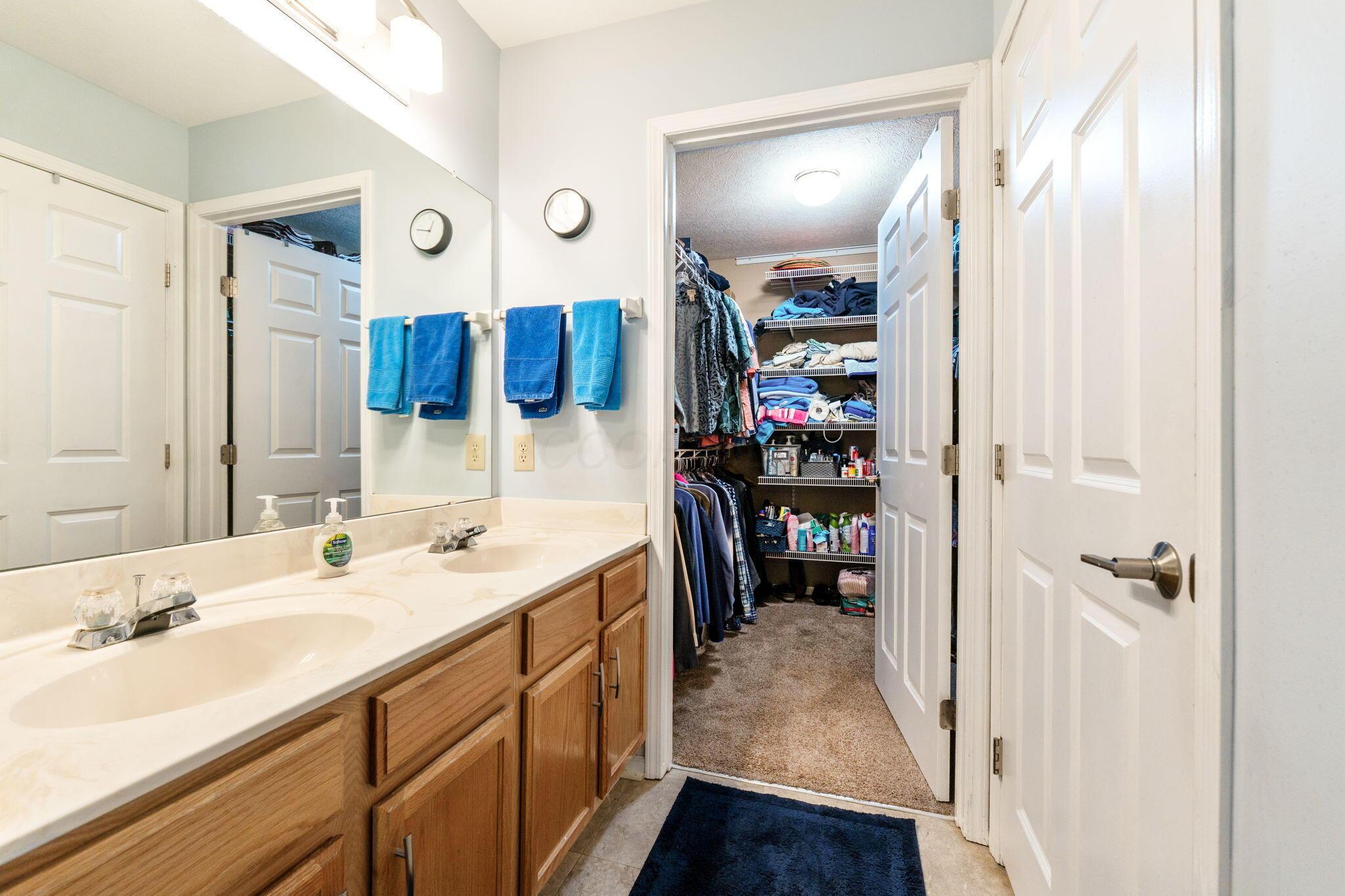 4075 Chennin Drive, Columbus, Ohio image 29