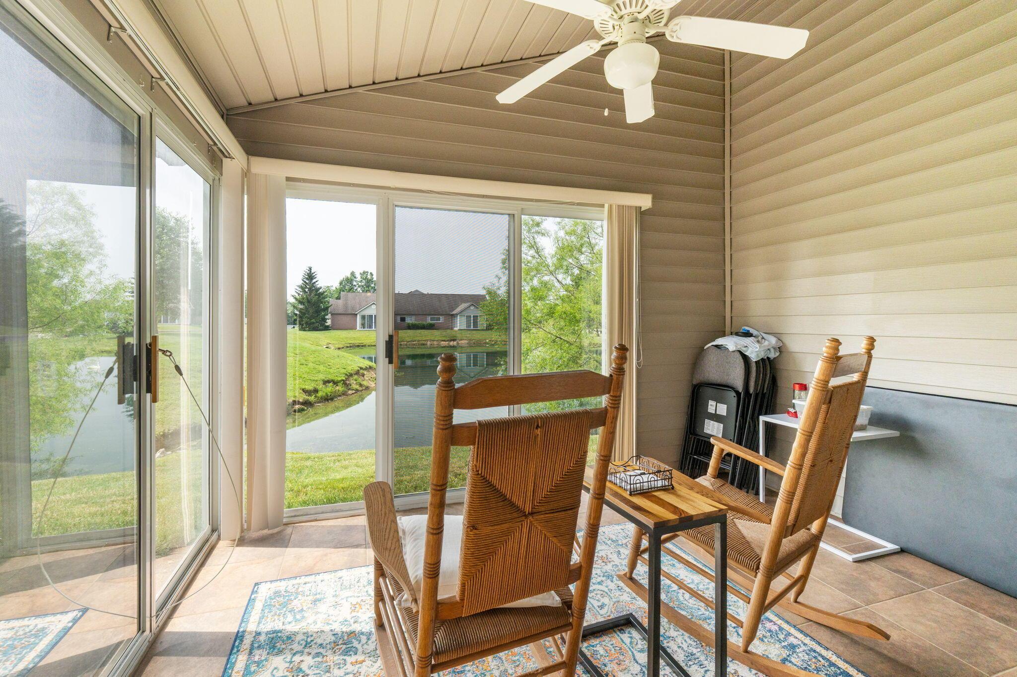 4075 Chennin Drive, Columbus, Ohio image 42