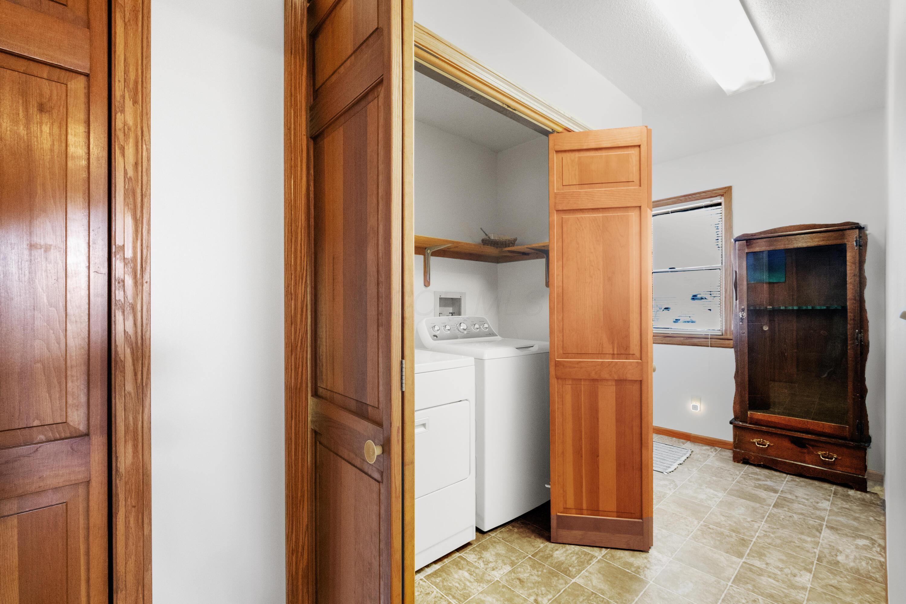 17570 Allen Road, Mount Vernon, Ohio image 34