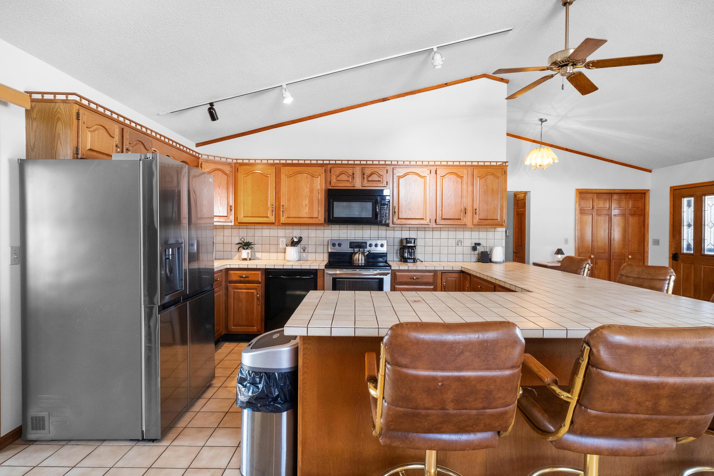 17570 Allen Road, Mount Vernon, Ohio image 10