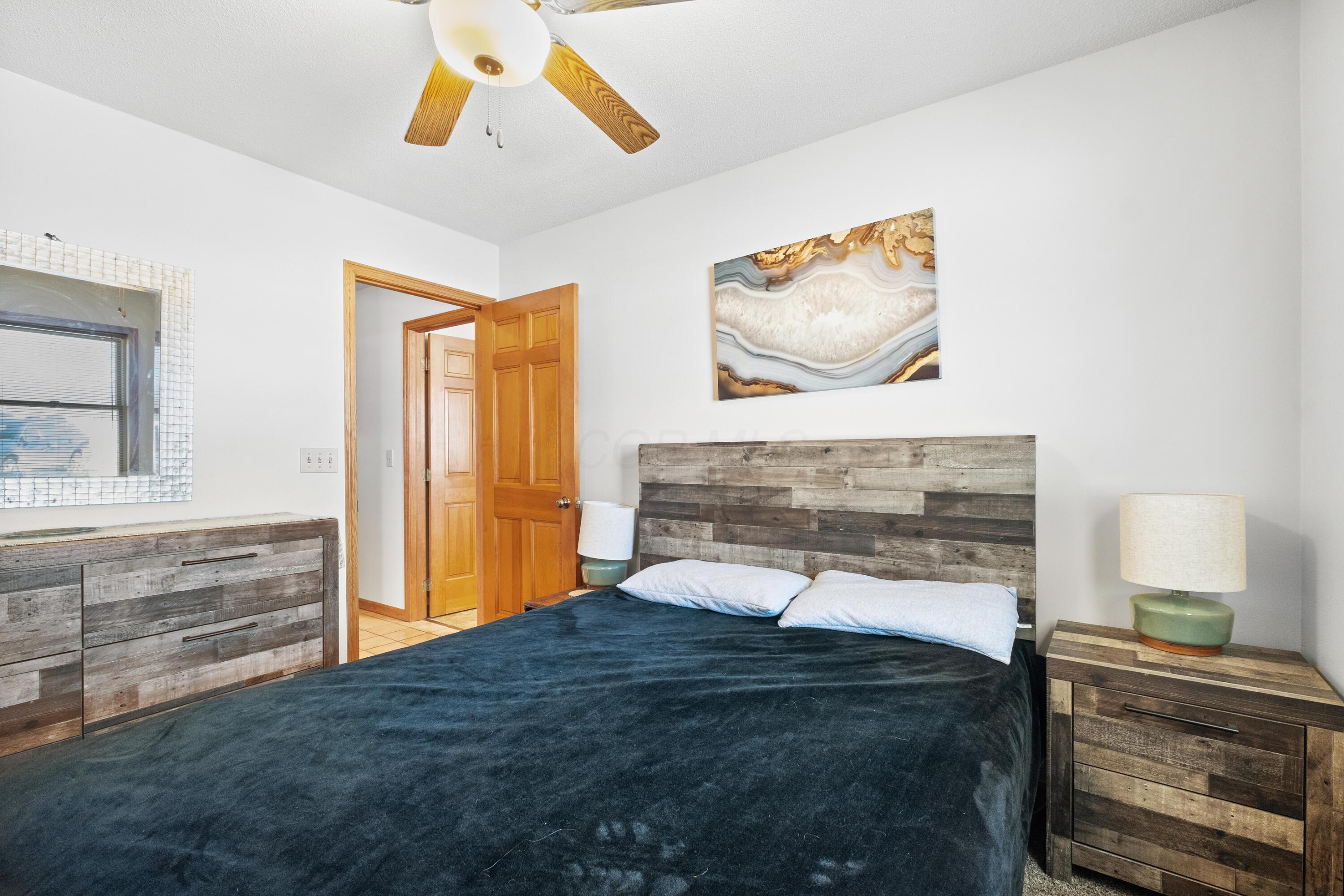 17570 Allen Road, Mount Vernon, Ohio image 25