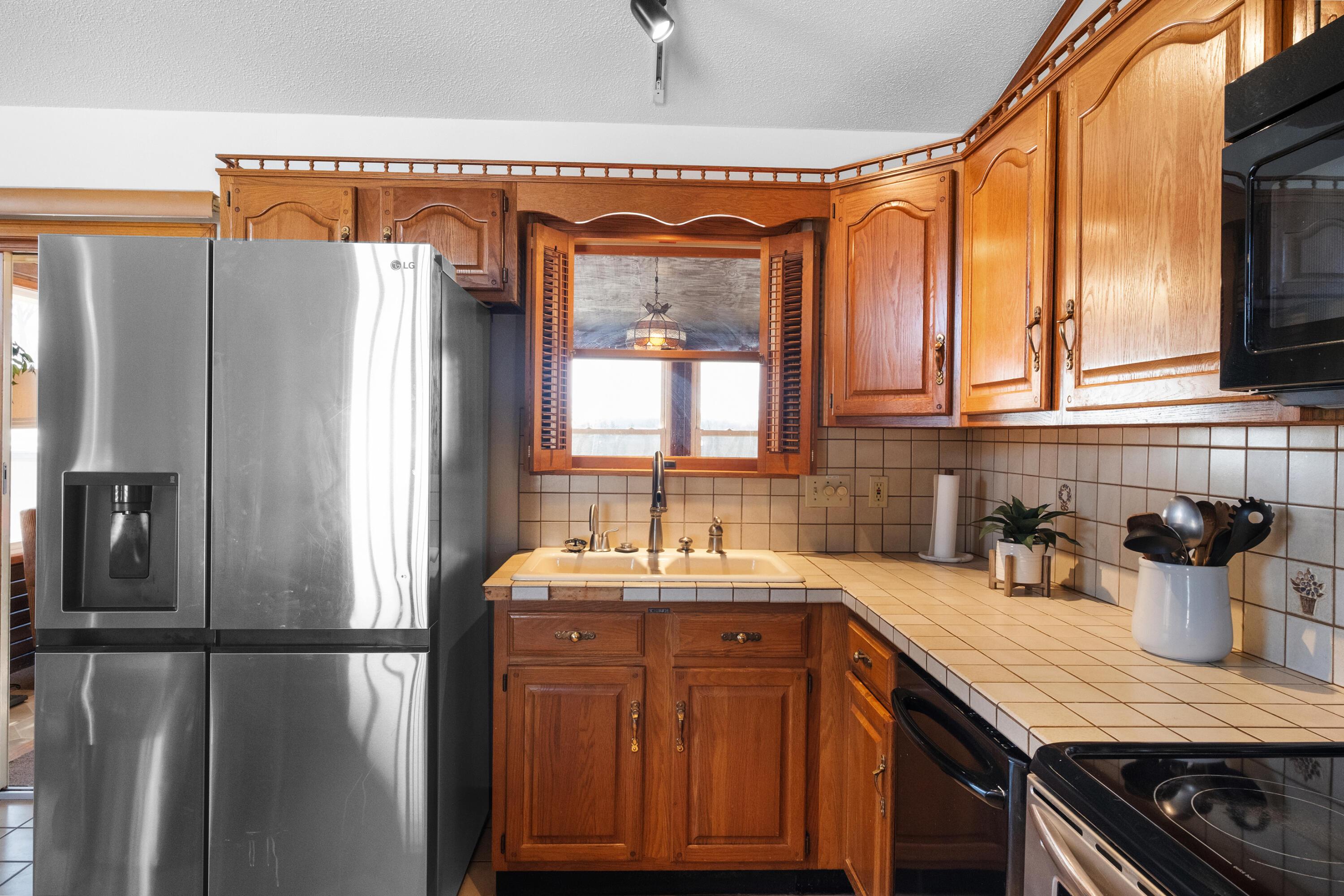 17570 Allen Road, Mount Vernon, Ohio image 11
