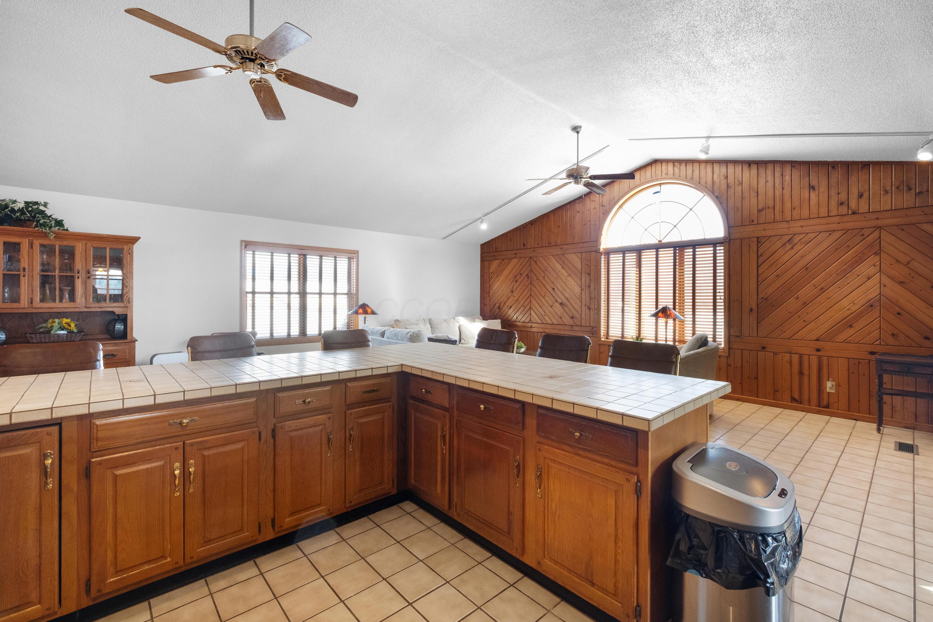 17570 Allen Road, Mount Vernon, Ohio image 13