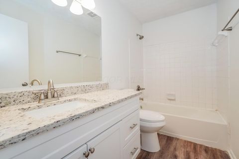Tiny photo for 1915 Berwick Court, Delaware, OH 43015 (MLS # 226026045)