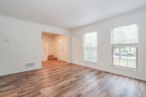 Tiny photo for 1915 Berwick Court, Delaware, OH 43015 (MLS # 226026045)