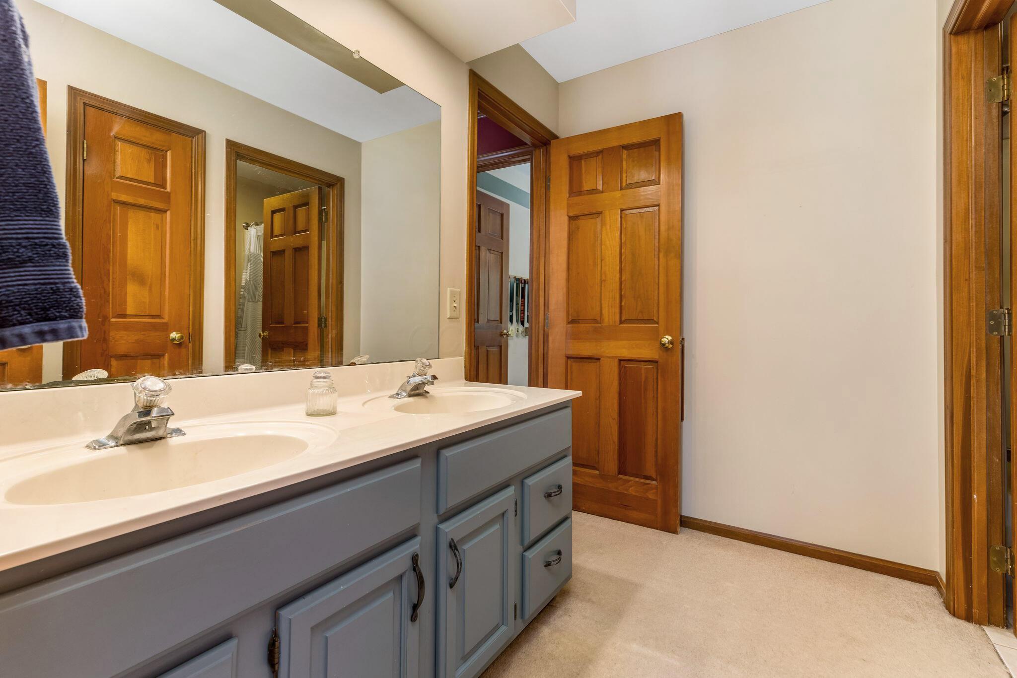 Dublin, Ohio 43017, United States, 4 Bedrooms Bedrooms, ,4 BathroomsBathrooms,Residential,Active,9434