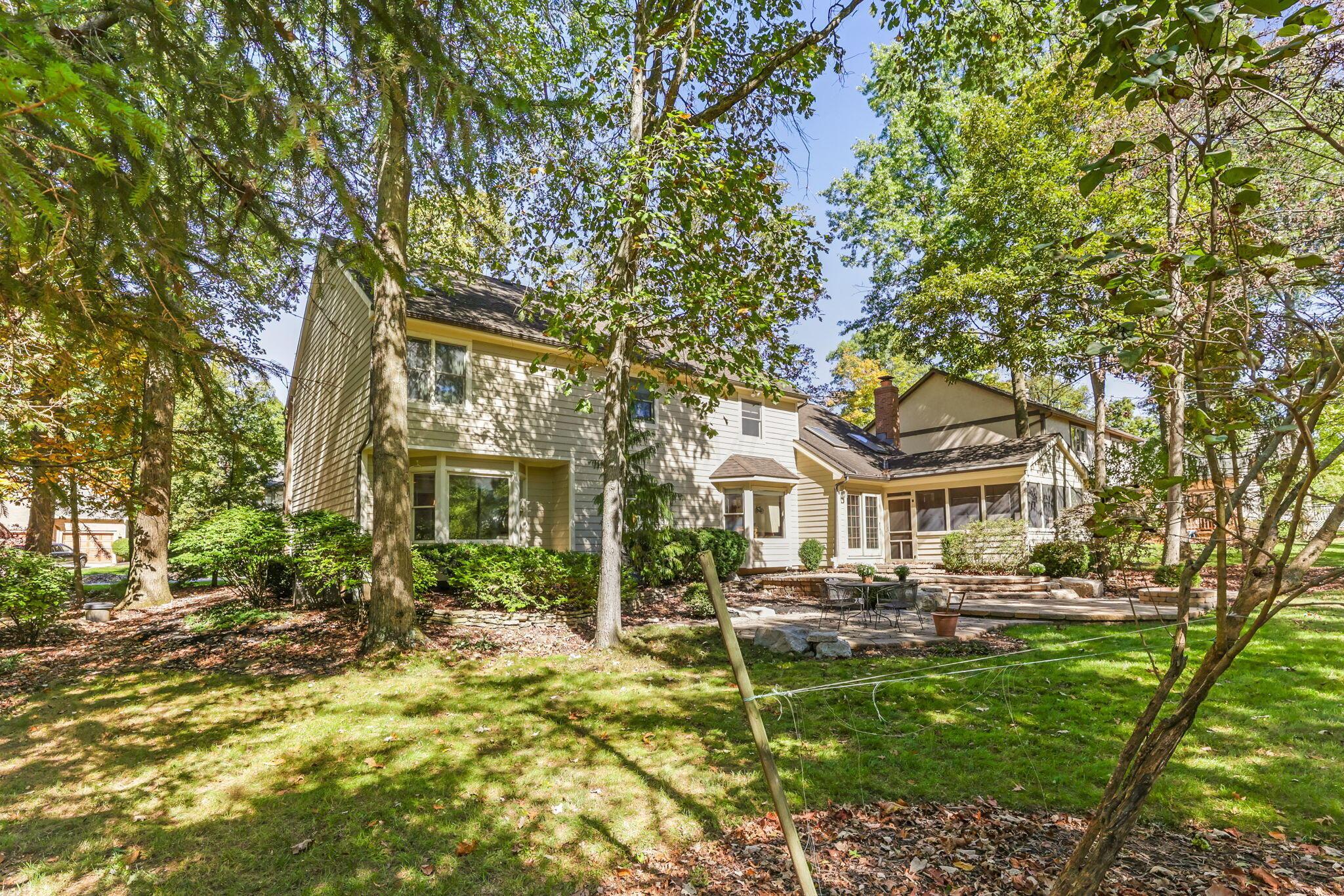 Dublin, Ohio 43017, United States, 4 Bedrooms Bedrooms, ,4 BathroomsBathrooms,Residential,Active,9434