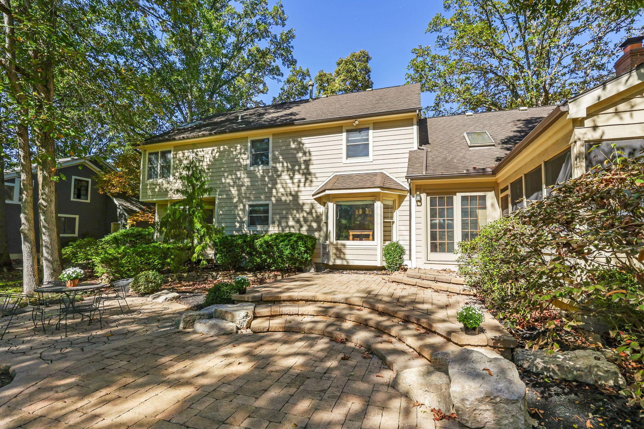 Dublin, Ohio 43017, United States, 4 Bedrooms Bedrooms, ,4 BathroomsBathrooms,Residential,Active,9434