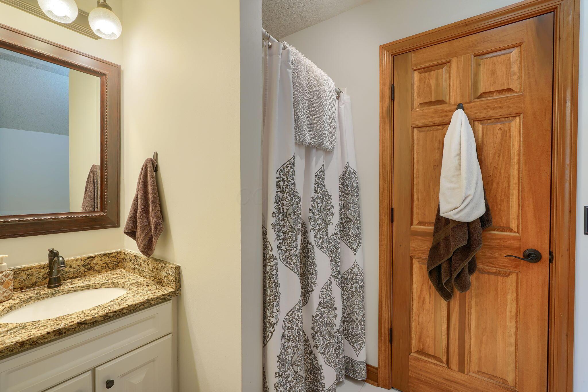 5770 Baja Court, Lewis Center, Ohio image 39