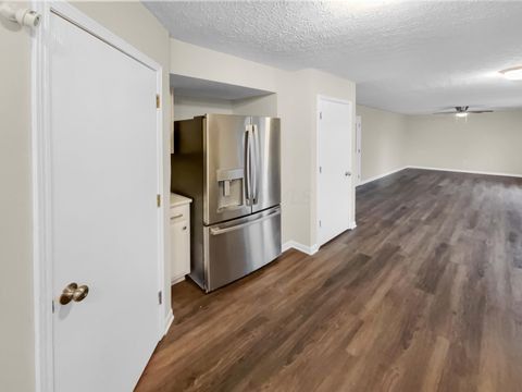 Tiny photo for 5322 Knight Street, Groveport, OH 43125 (MLS # 226000614)