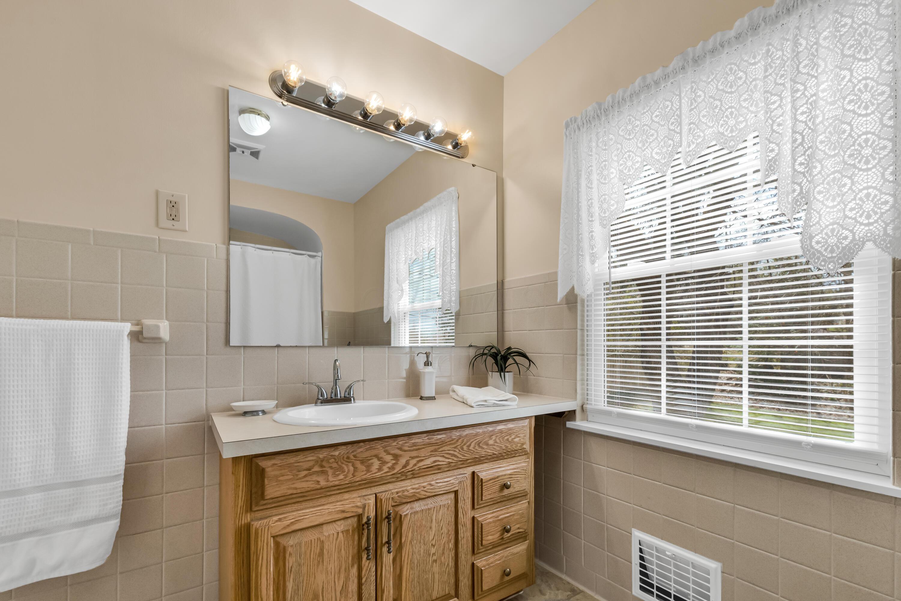 936 E High Street, Mount Vernon, Ohio image 22