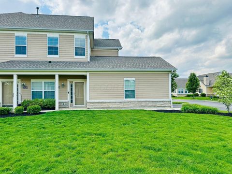 Photo of 3225 Rossmore Circle, Powell, OH 43065 (MLS # 226013922)