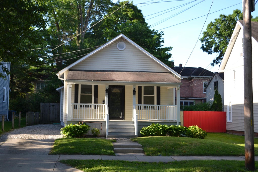 Photo of 55 W Main Street, Westerville, OH 43081 (MLS # 226020410)