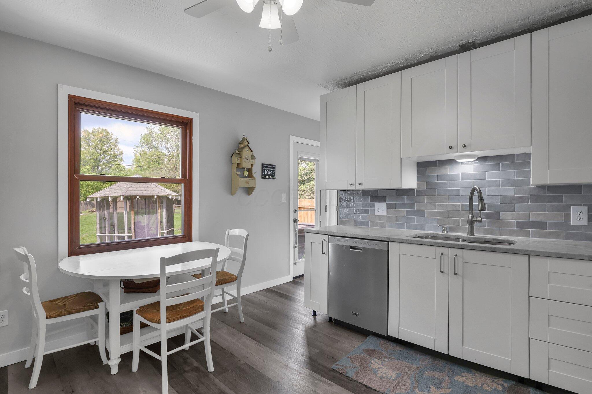 6641 Charles Road, Westerville, Ohio image 13