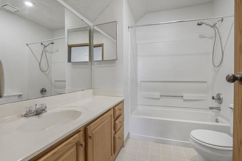 Tiny photo for 1249 Dunhurst Street, Circleville, OH 43113 (MLS # 226017602)