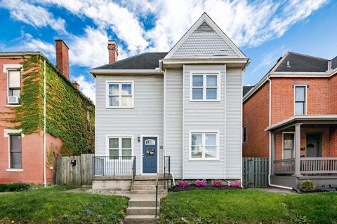 Photo of 59-59.5 W Fifth Avenue, Columbus, OH 43201 (MLS # 226012730)