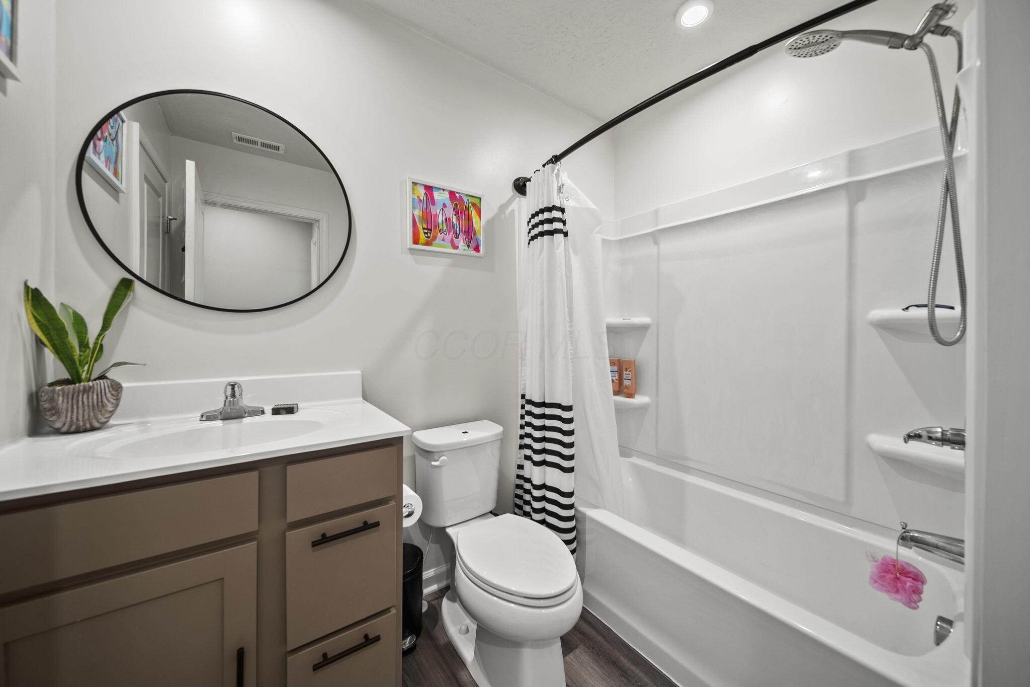 502 Skyway Drive, Springfield, Ohio image 33
