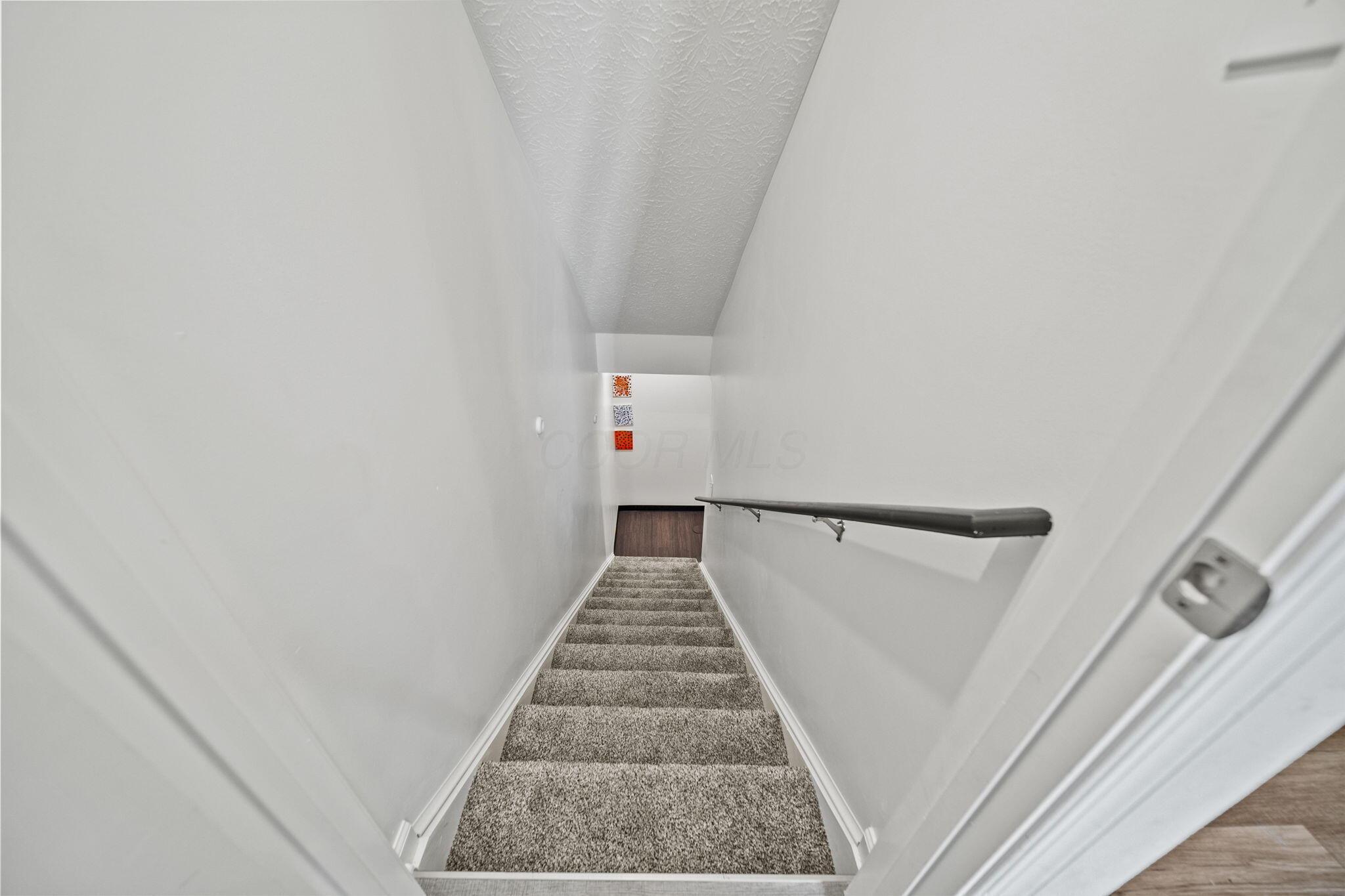 502 Skyway Drive, Springfield, Ohio image 36