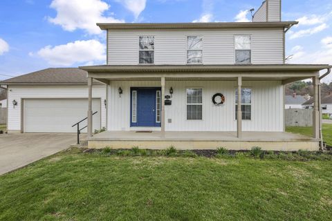 Photo of 701 Franklin Avenue, Lancaster, OH 43130 (MLS # 226009702)