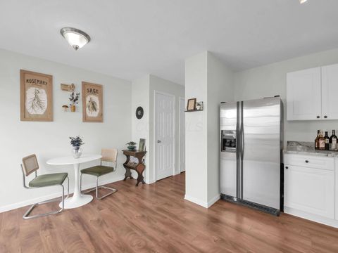 Tiny photo for 7099 Fonso Drive, New Albany, OH 43054 (MLS # 225036147)