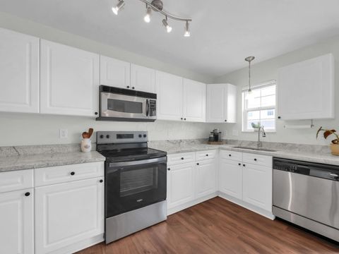 Tiny photo for 7099 Fonso Drive, New Albany, OH 43054 (MLS # 225036147)