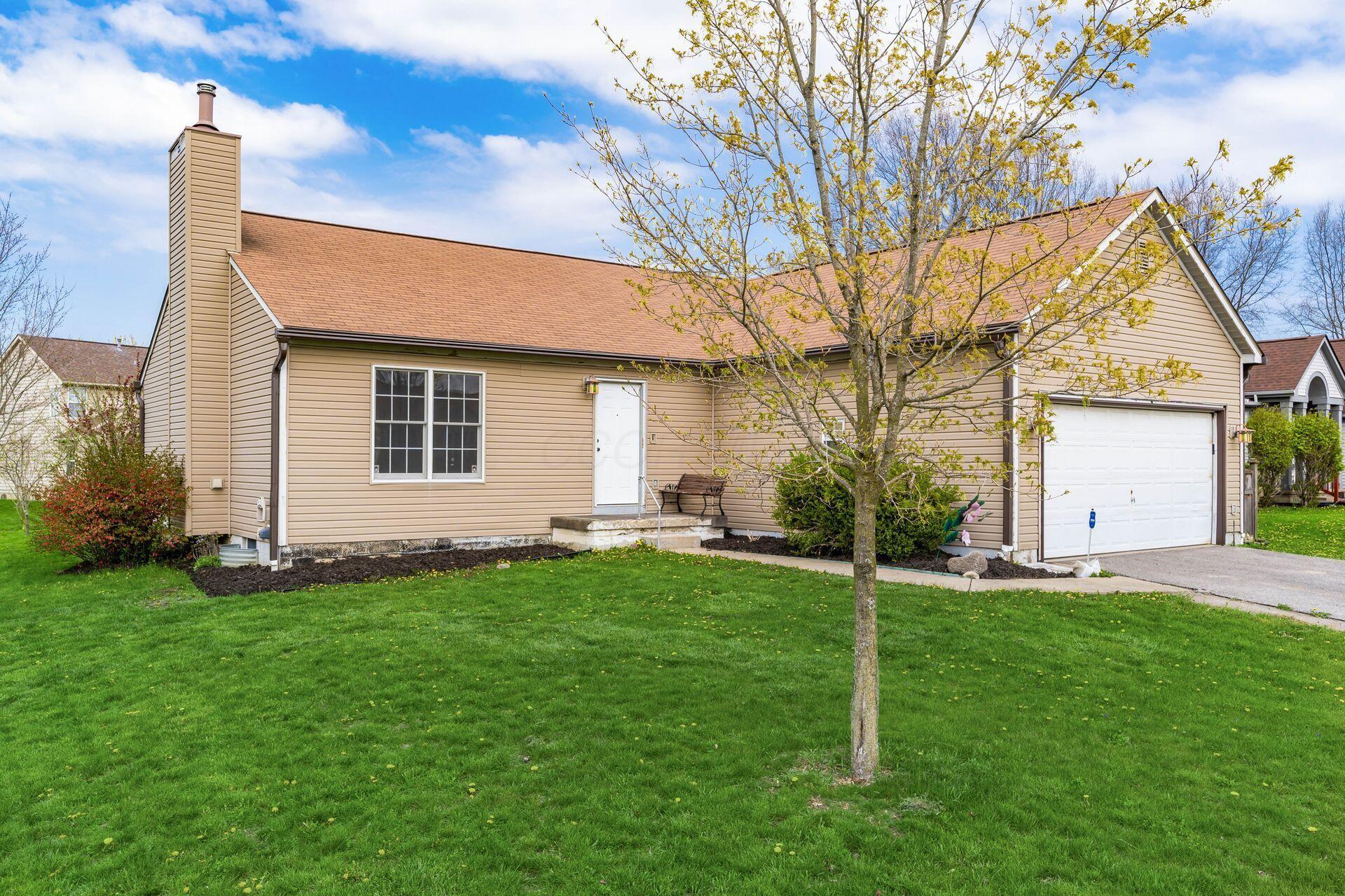 727 Petigrew Drive, Reynoldsburg, Ohio image 4