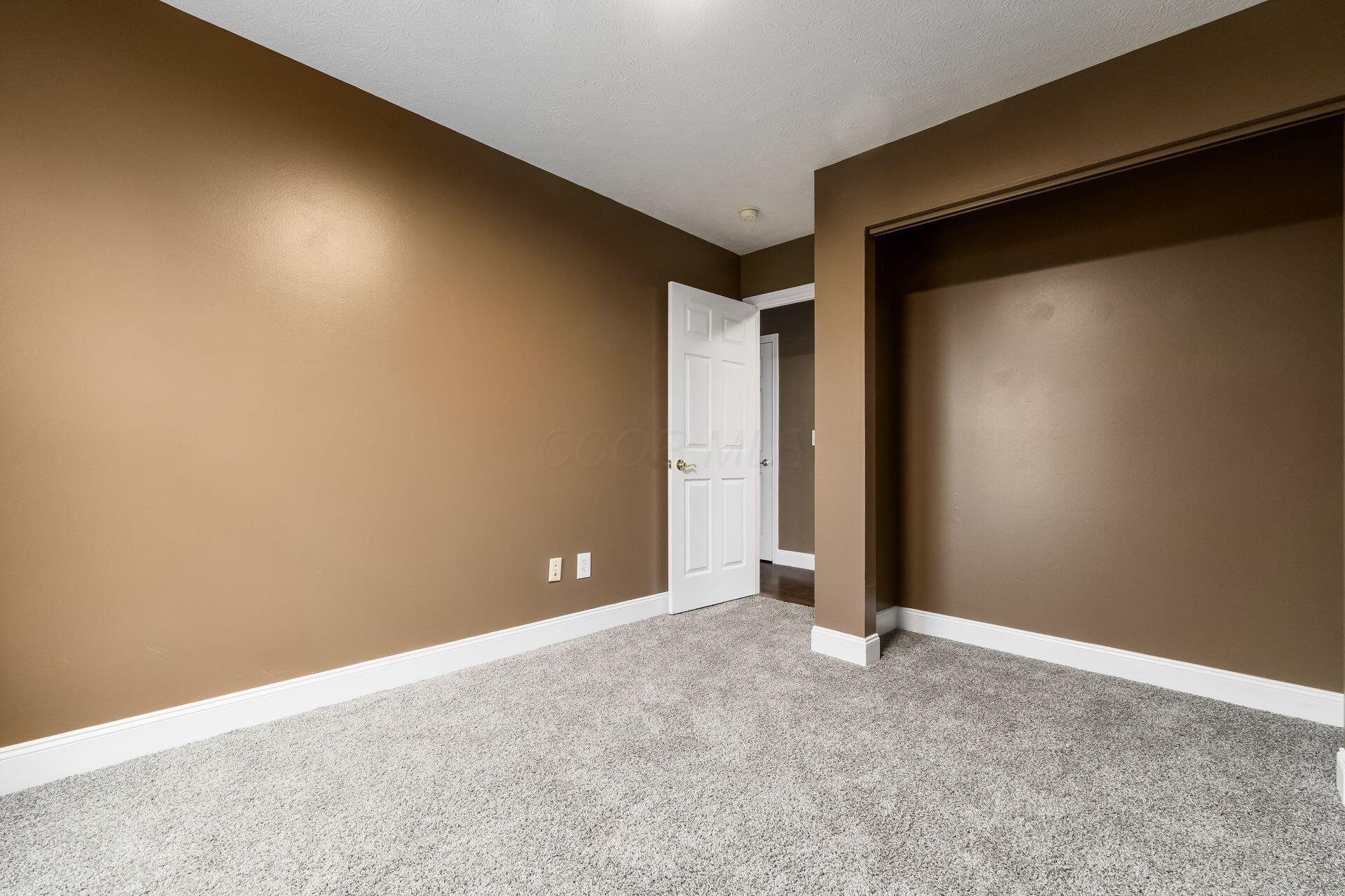 727 Petigrew Drive, Reynoldsburg, Ohio image 24