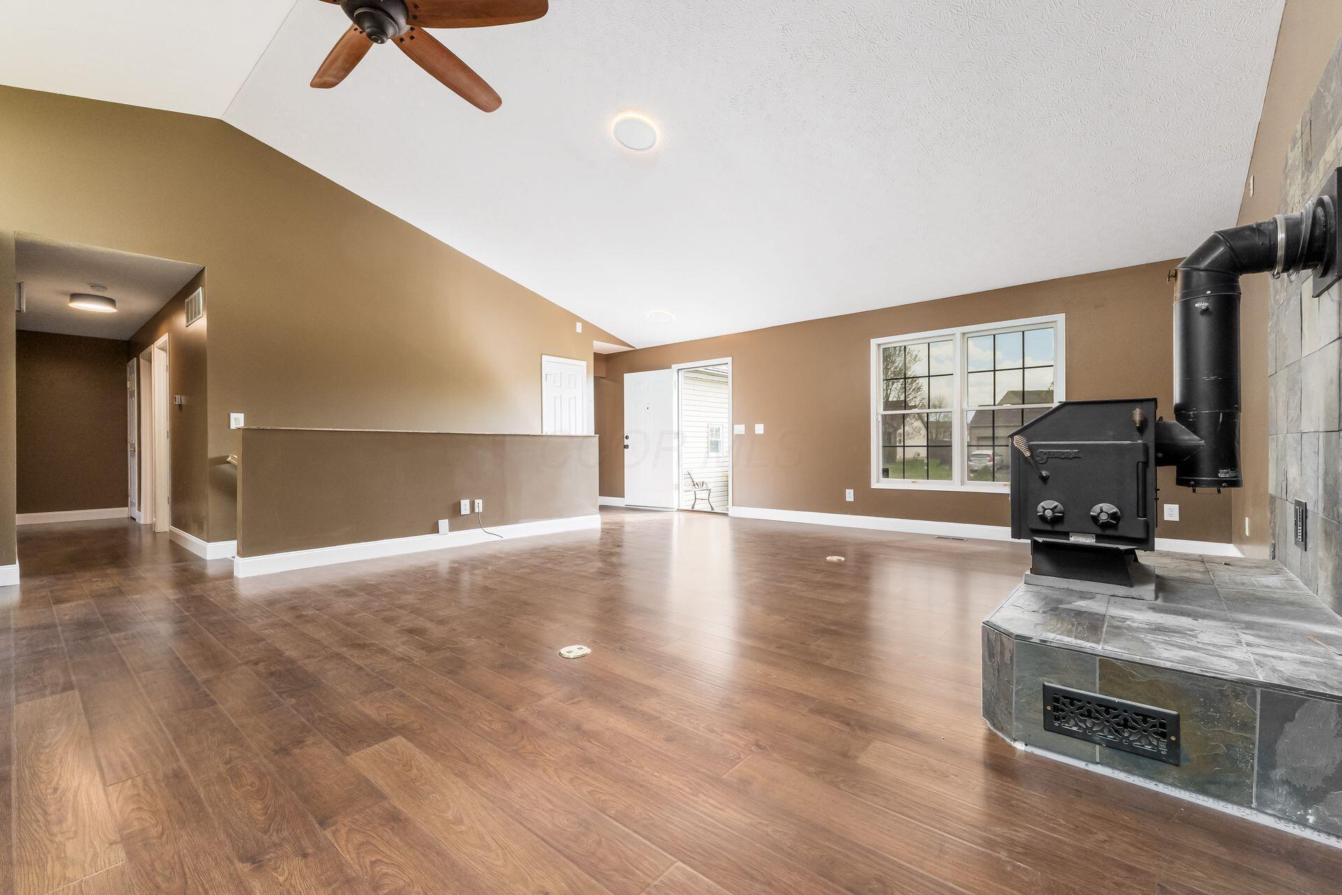 727 Petigrew Drive, Reynoldsburg, Ohio image 9