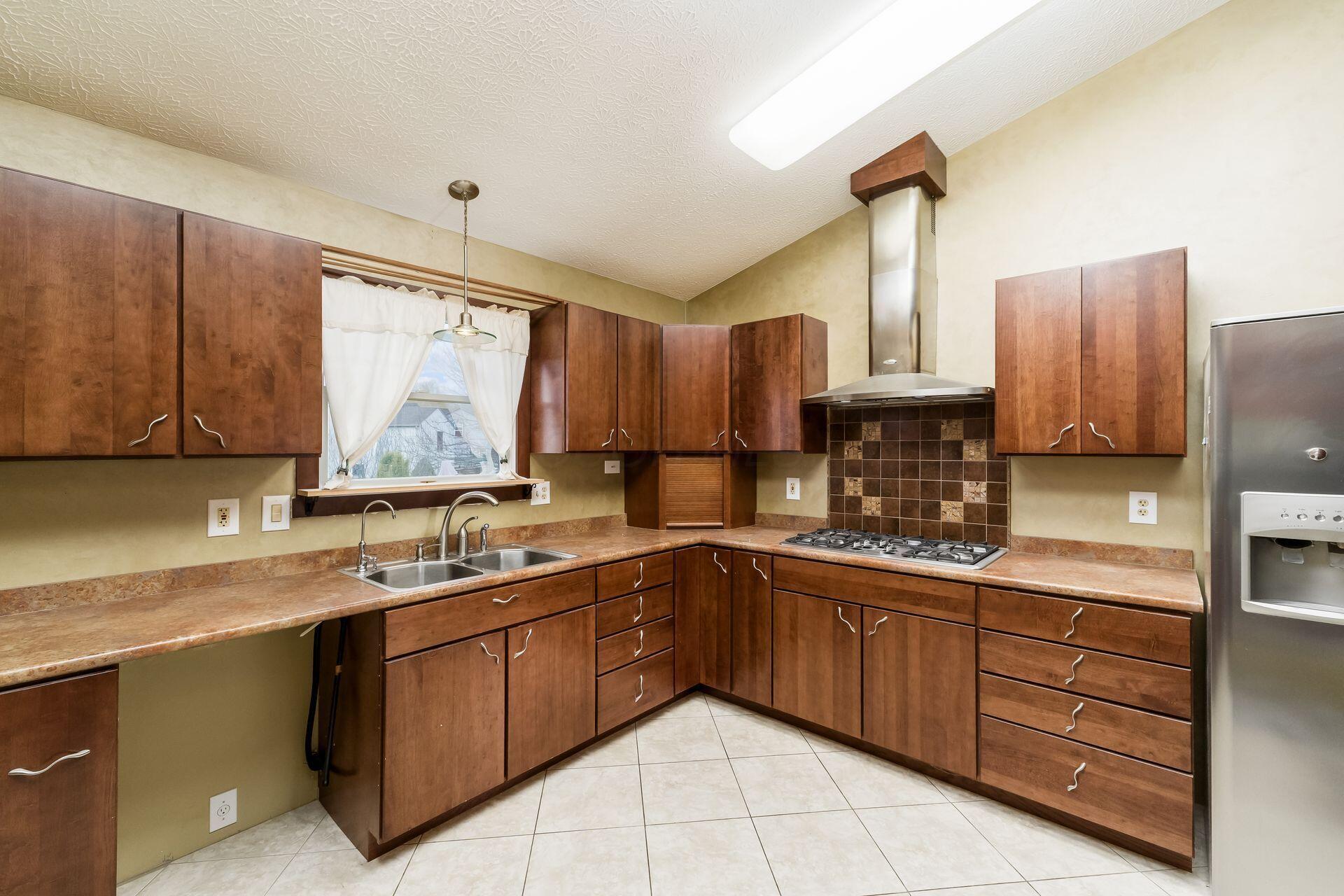 727 Petigrew Drive, Reynoldsburg, Ohio image 17