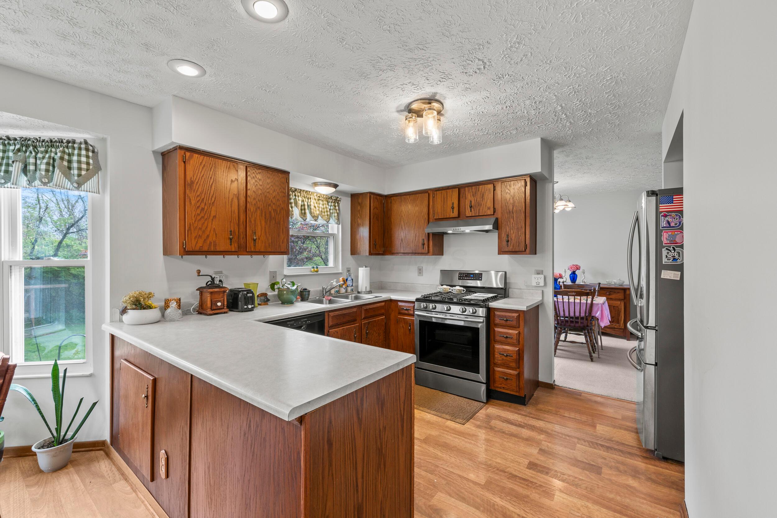 618 Colony Drive, Westerville, Ohio image 14