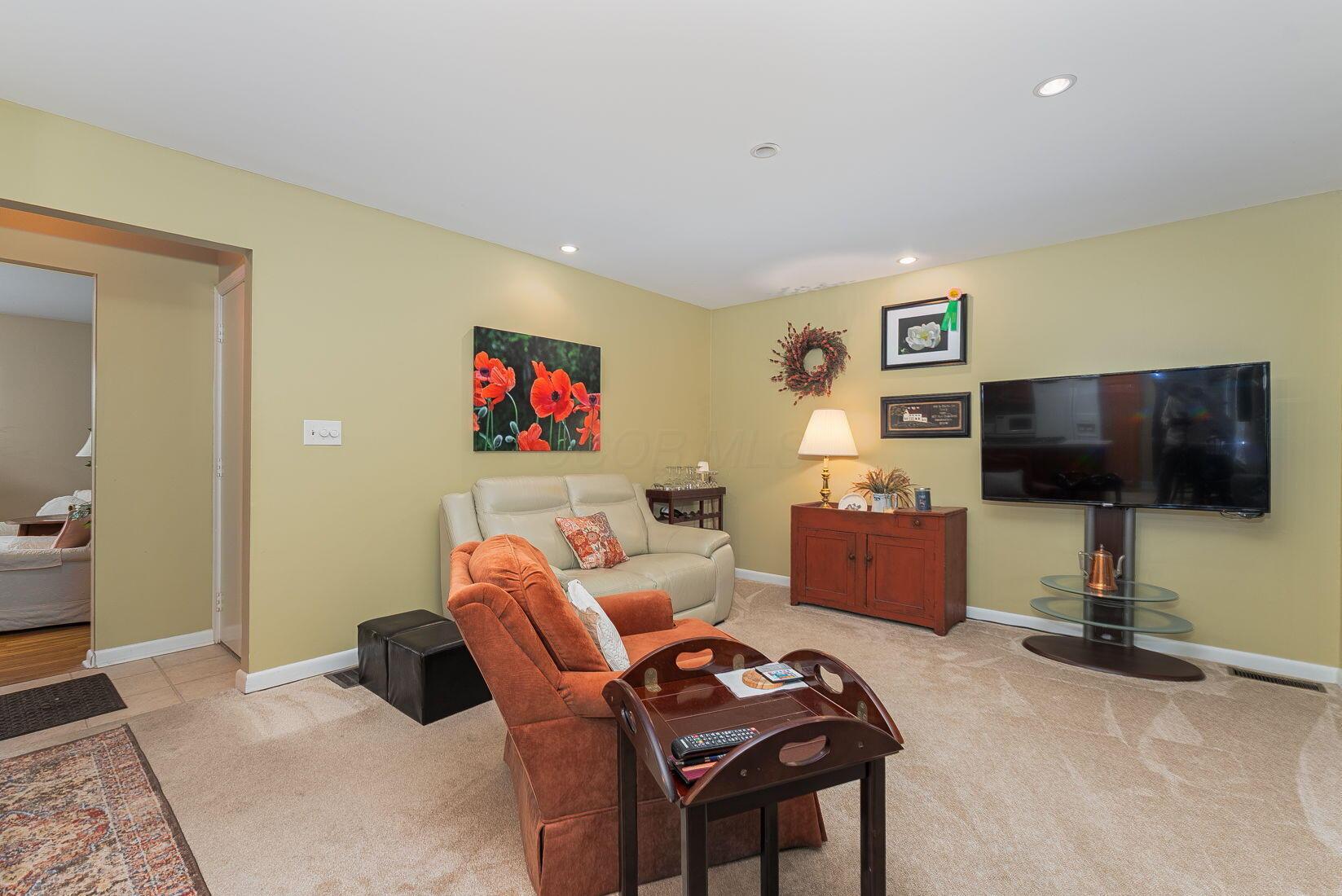 3464 Helen Place, Grove City, Ohio image 26